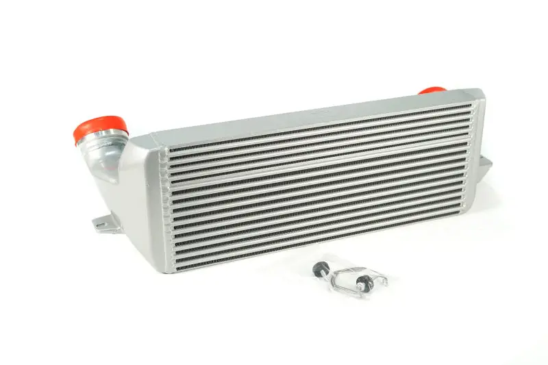 Csf 04-13 Bmw 335I/Xi (E90/E91/E92/E93) High Performance Stepped Core Bar/Plate Intercooler - Silver 1