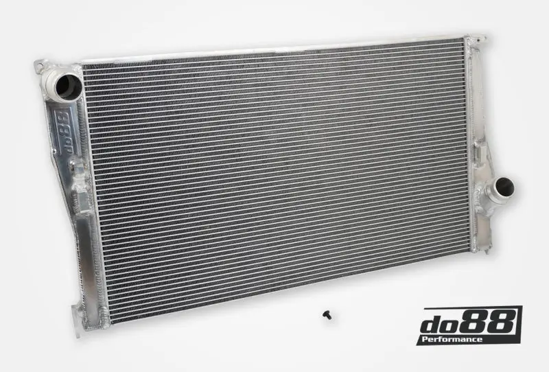 Do88 07-13 Bmw 135I/335I N54/N55 (E82/E88/E9x) Manual Radiator 1