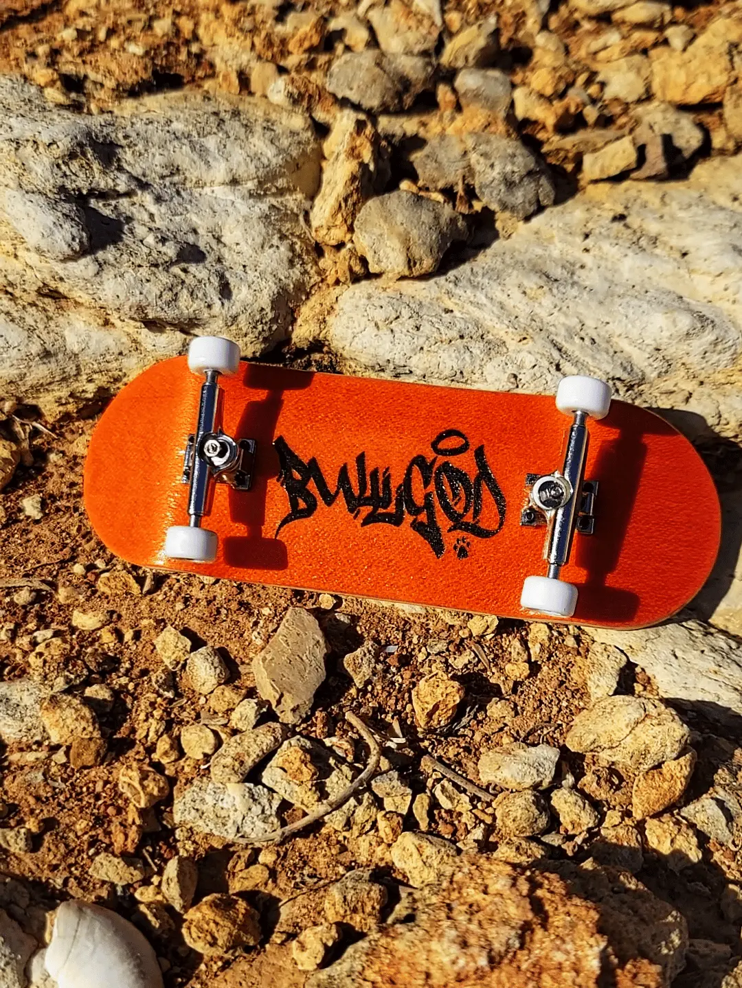 Bullgod Pro Fingerboard Complete - Graffiti Tag 1