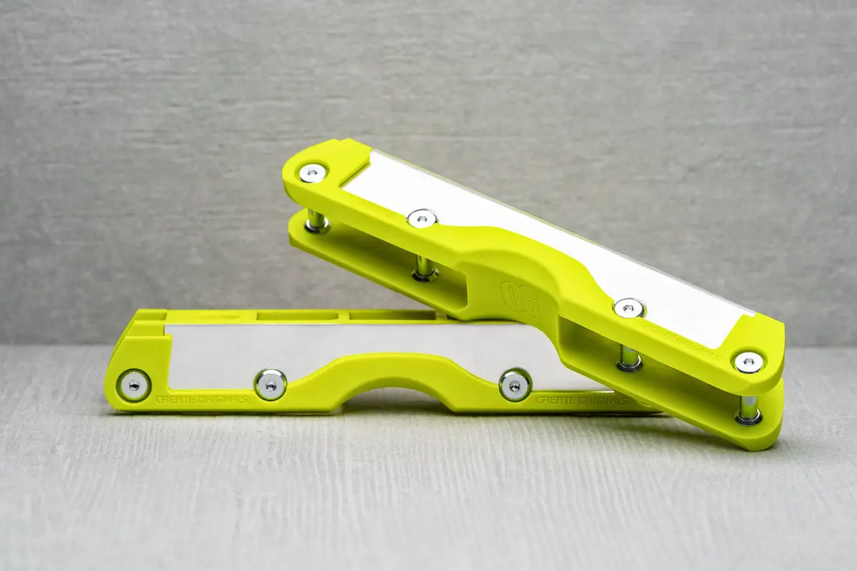 Create Originals Sean Kelso "Volt" Signature Graphic Frames 1