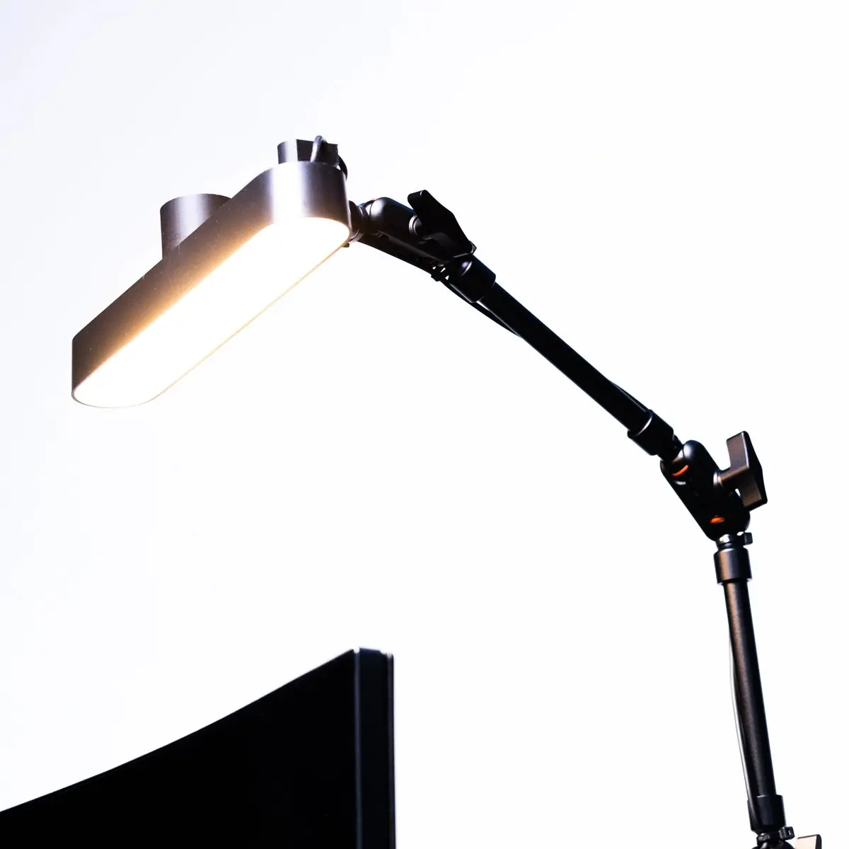 Hue Play Bar 32" Premium Aluminum Metal Mount - Ma-32H 1