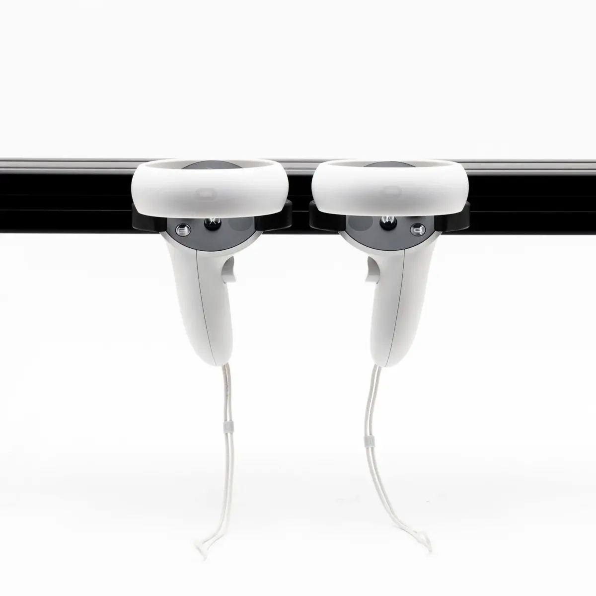 Oculus Quest 2 Controller Mount 2-Pack 1