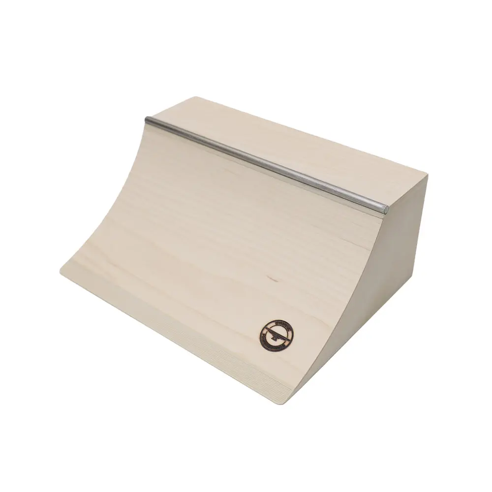 Dynamic Fingerboard Ramp - Quarterpipe 1
