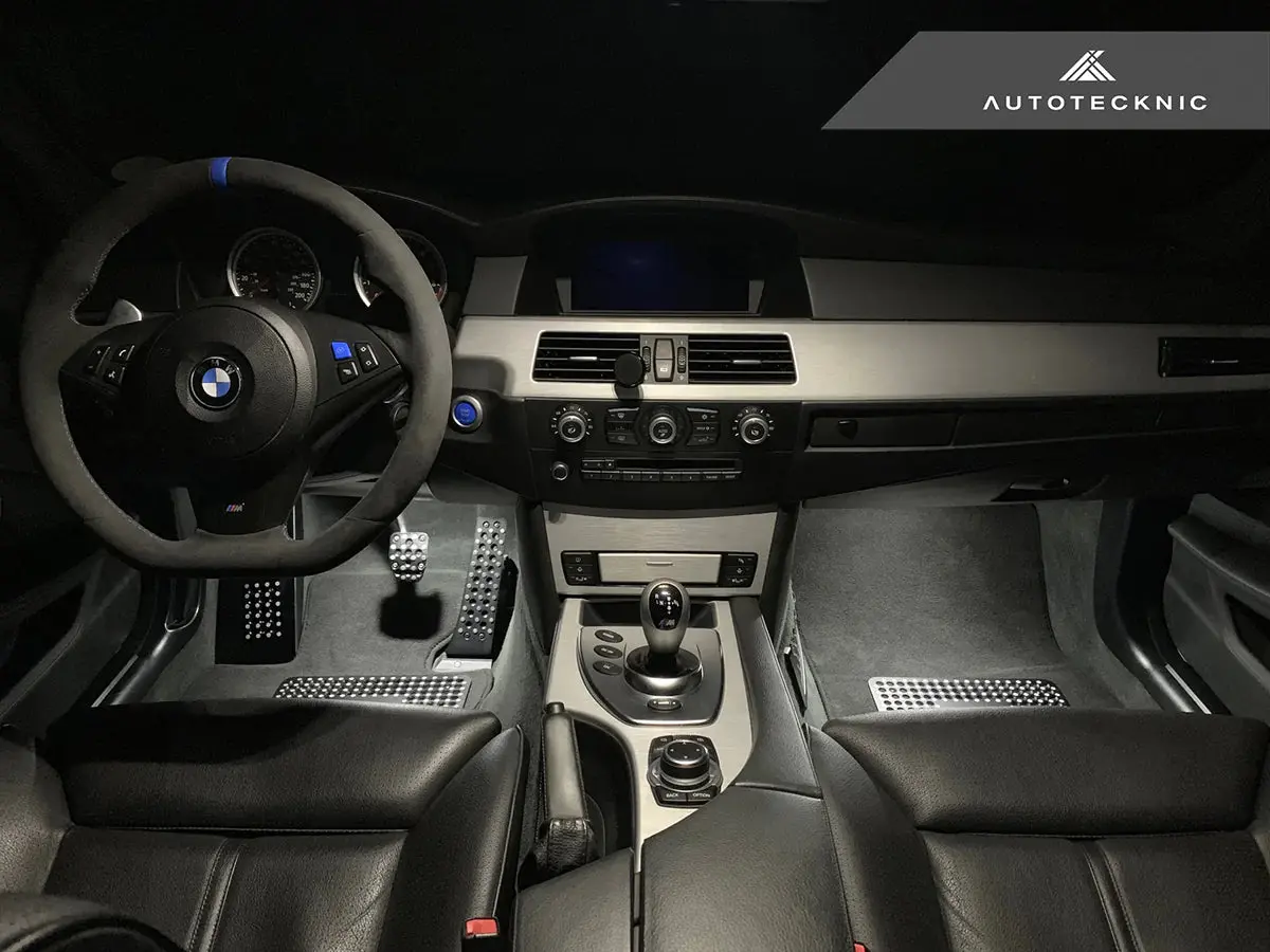 Autotecknic Royal Blue Start Stop Button - E9x M3 | 3-Series 1