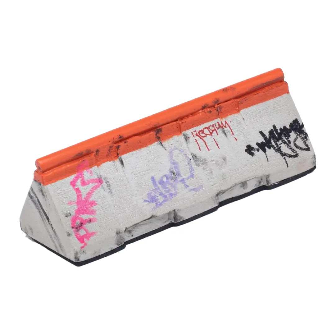 Whytmykconcrete Fingerboard Ramp - Barrier 1