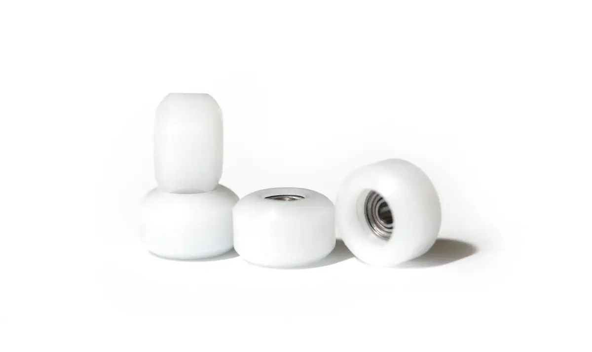 Flatface Fingerboard Street Wheels - White 2